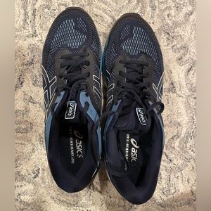 Men’s ASICS Gel-Kayano 26 running sneakers, size 12.5